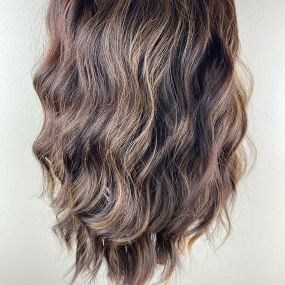 Brown Wig With Blonde Highlight - Picture 4 of 9